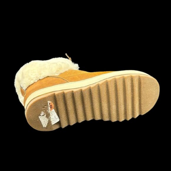 NEW!! Koolaburra by UGG Tynlee Suede Lace-Up Boots Woman's Size 7 - Picture 9 of 11